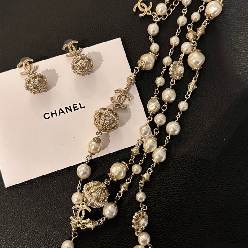 Ch*el necklaces